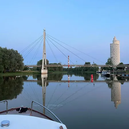 Luxury Boatstay In * Tartu